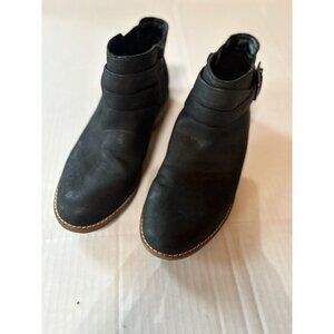 Clarks black leather boots size 7.5
